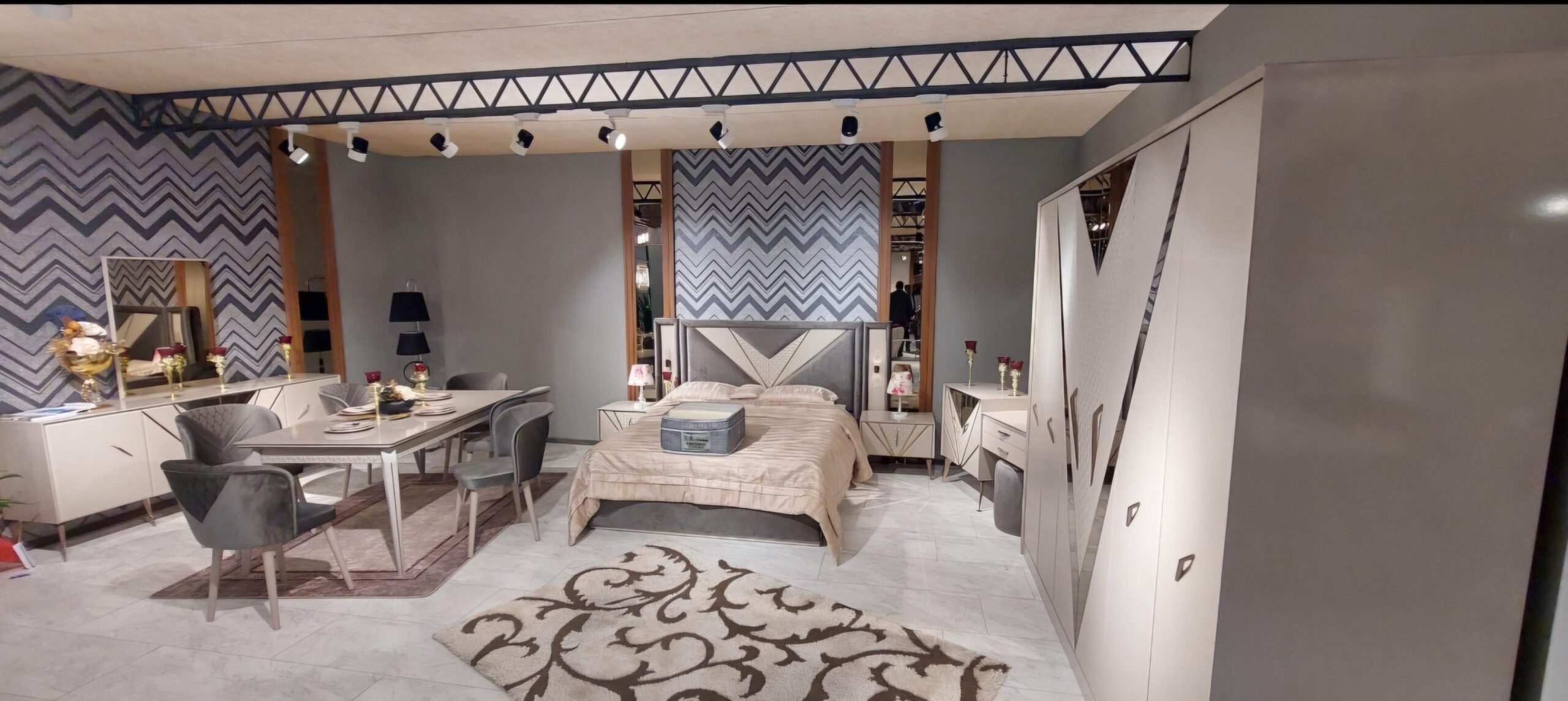 Ensemble Sultan (Chambre – Salon – Salle à manger)